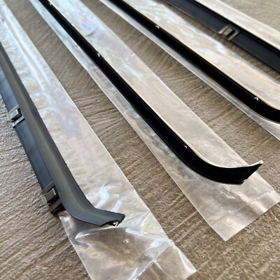 1976-1984 Toyota Land Cruiser FJ40 FJ45 BJ40 door belt