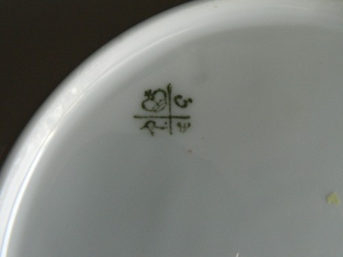 Plato floral rosa púrpura de colección con adorno de oro festoneado, Alemania Rosenthal - Imagen 6 de 9