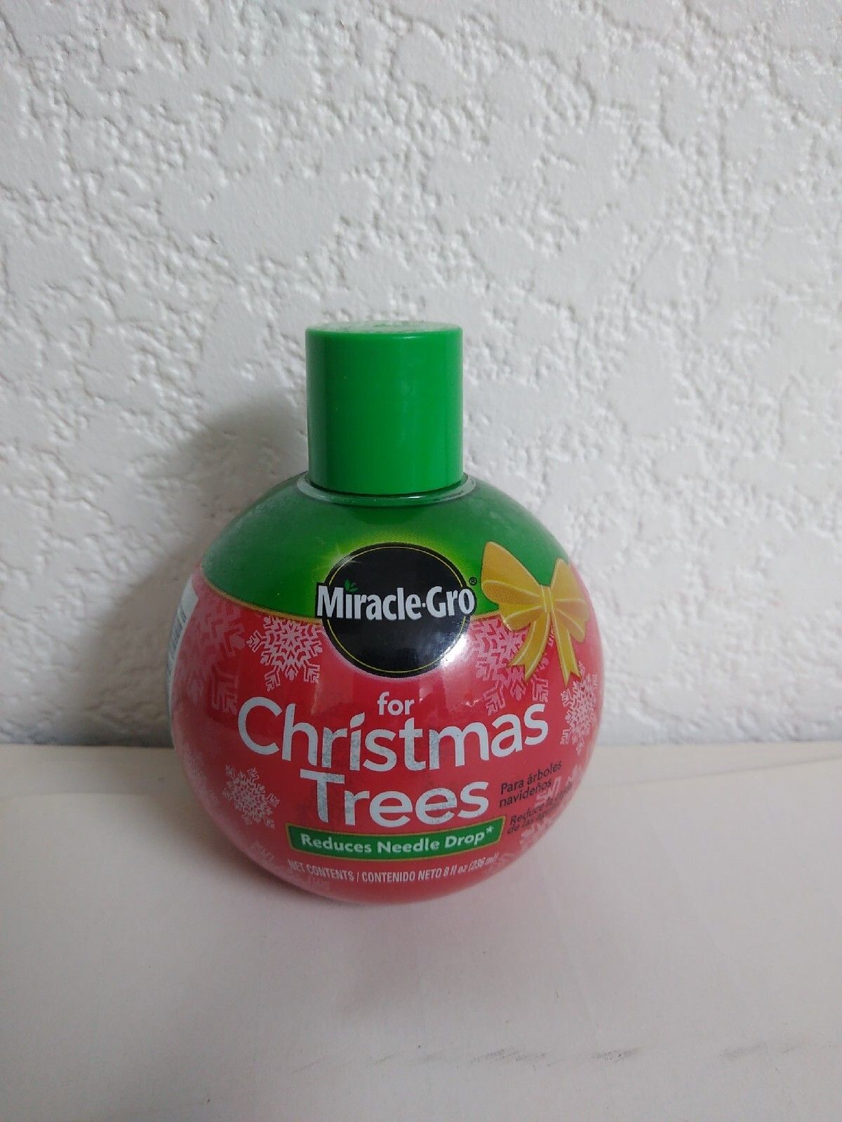 Miracle-Gro for Live Christmas Trees, tree food prevent needle drop