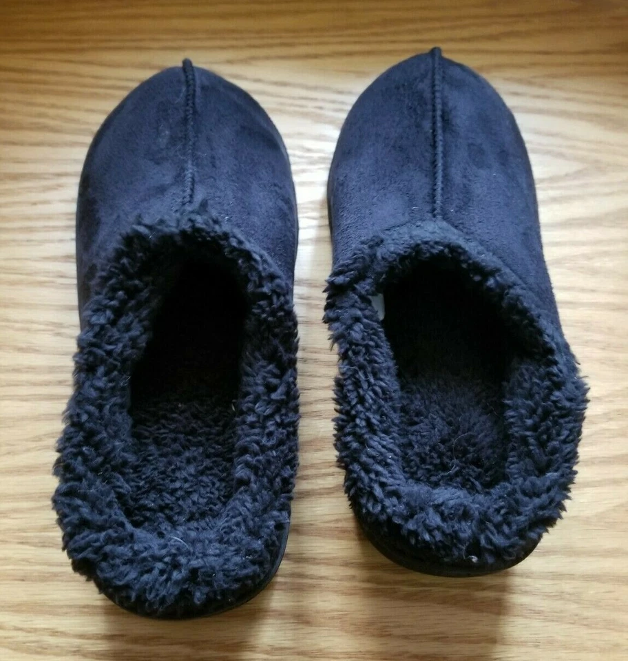 Sharper Image Ultra-Soft Memory Foam Slippers Black Unisex Medium Indoor/Outdoor - Image 4 of 4