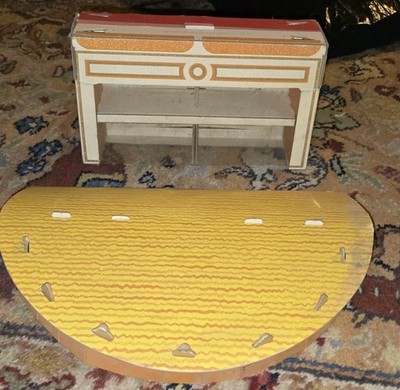 1962 Barbie Fashion Shop Original 1960s  Dresser AND STAGE EXACTLY AS SHOWN 