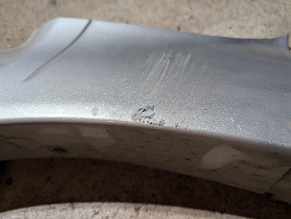 03-09 Lexus GX470 Guardabarros Acampanado Moldura Delantero IZQUIERDO CONDUCTOR Titanio Metálico Foto 3 de 4