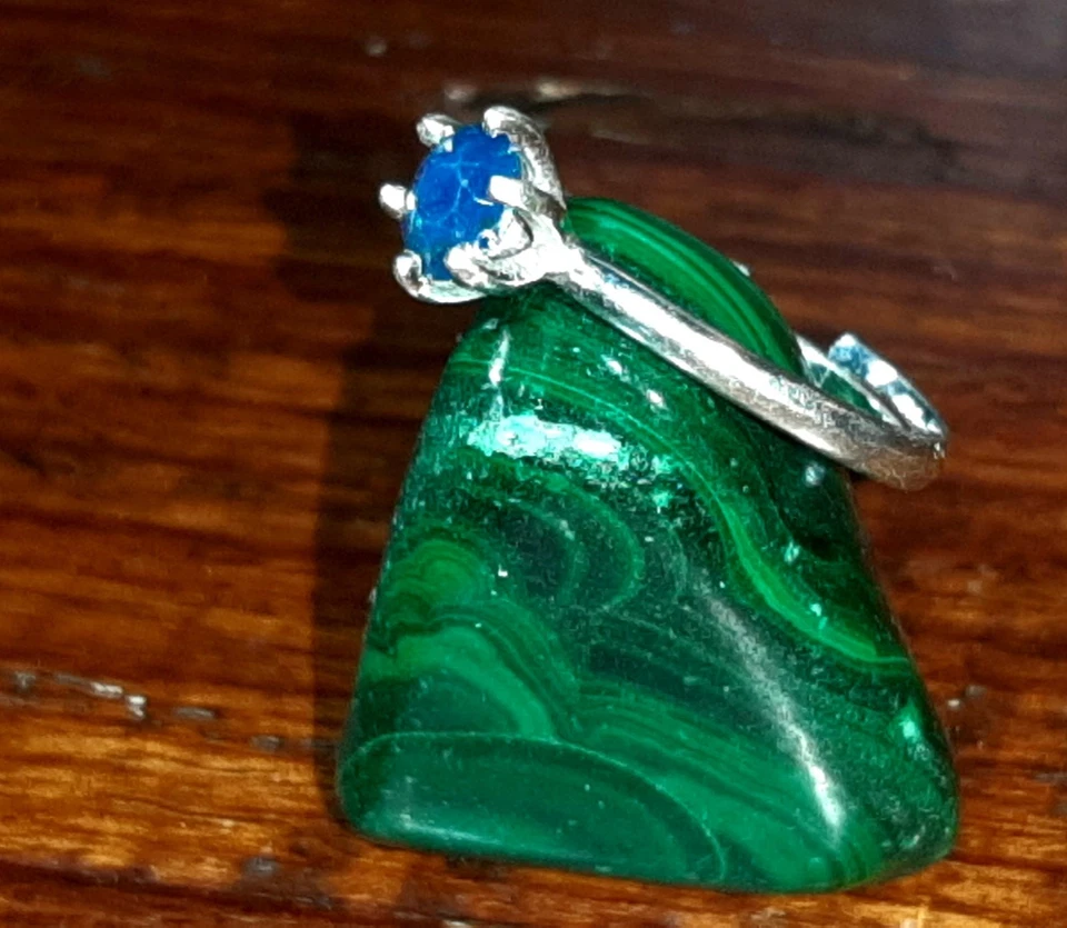 Anello- Solitario-Argento- Zaffiro Blu Vintage - Immagine 2 di 4