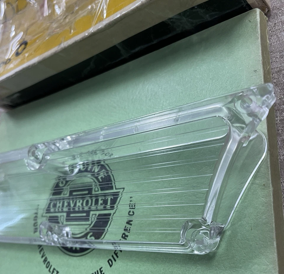 Nuevo de Lote Antiguo 1963 Buick Electra 225 Wildcat Invicta LeSabre LH Lámpara Esquina Lente Foto 3 de 4