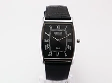 Vintage Seiko Barrel-Tank Quartz Black Dial Men's Wrist Watch with Black Strap