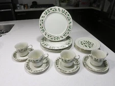 ROYAL LIMITED HOLLY HOLIDAY LOT OF 4 PLACE SETTINGS LISTING 2