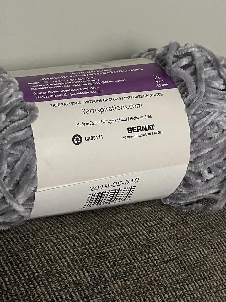 Difícil de Encontrar Nuevo Hilo de Poliéster Gris Pálido Terciopelo Bernat Bebé Hilo Bernat Hilo 10.5 OZ Nuevo de Lote Antiguo Foto 4 de 4