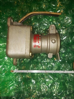 Killark Explosion Proof Recptacle, KRJE 220 20A  New In Old Box