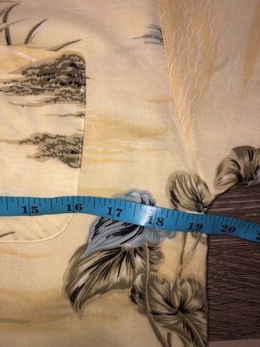 Maui Maui Hawaiian Islands Boys Shirt M (10-12) Yellow Tropical Mountain Floral - Picture 4 of 5