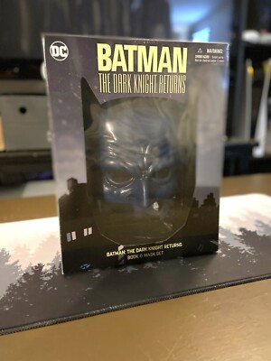 Batman The Dark Knight Returns TPB Book & Mask Set NEW Frank Miller DC Comic