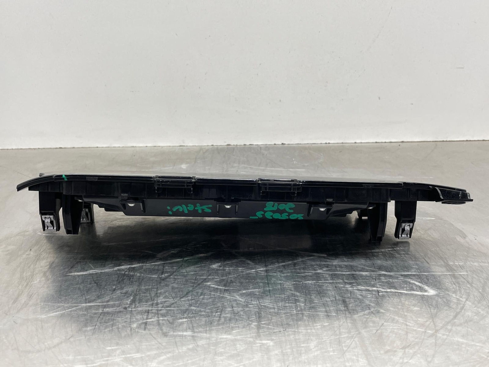 2018 Alfa Romeo Stelvio Information Display Screen Front Center 