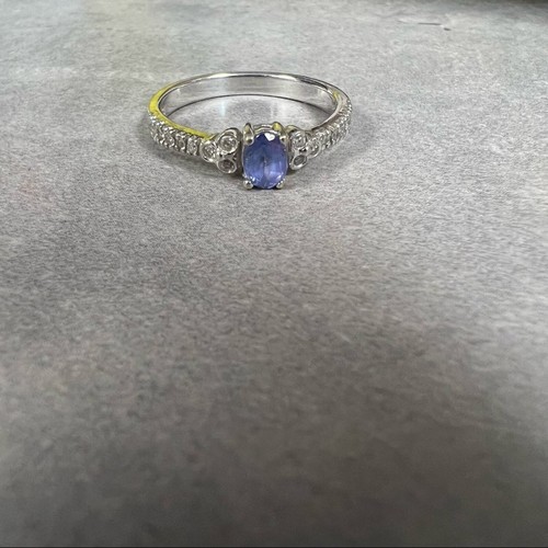 14kt white gold oval tanzanite ring with diamonds size 7 - Picture 3 of 6