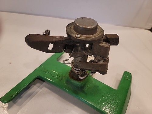 CRAFTSMAN VINTAGE PULSATOR METAL LAWN SPRINKLER GREEN SLED STYLE BRASS HEAD - Picture 3 of 5