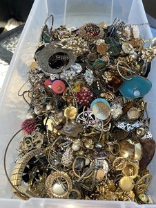 Vintage Estate Jewelry Lot Craft Parts Jewelry Steampunk