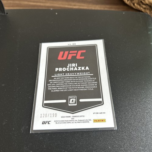 2022 Panini Donruss Optic UFC Red Prizm /199 Jiri Prochazka #86 - Bild 2 von 3