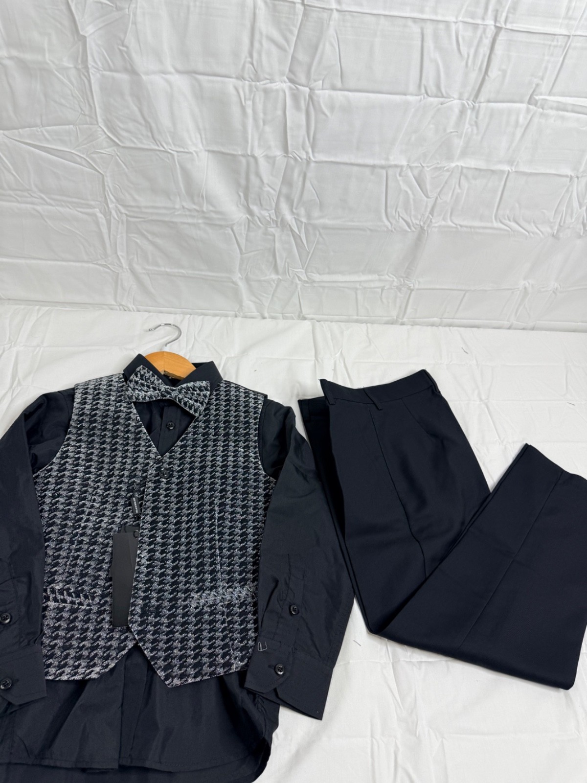 Kids World of USA 4-Piece Sz8 Formal Suit Set Boys  Black Silver Houndstooth NWT