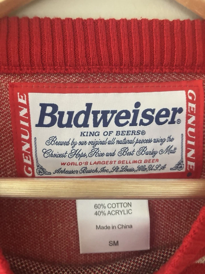 Suéter Budweiser Talla SM Doble Cara Clásico Sello Hecho en EE. UU. USADO EN EXCELENTE ESTADO Foto 4 de 4