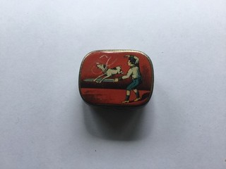 Rare Noris needle tin