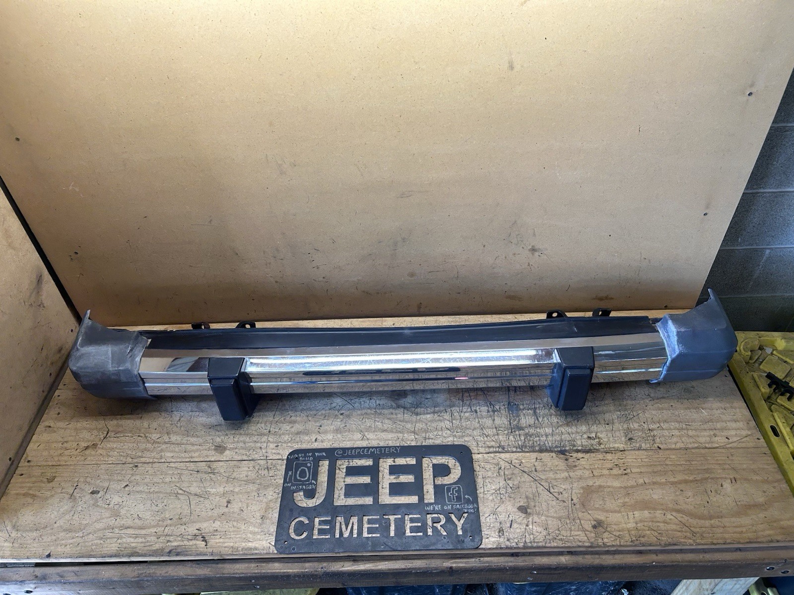 84-96 Jeep Cherokee XJ Chrome Steel Rear Back Bumper OEM