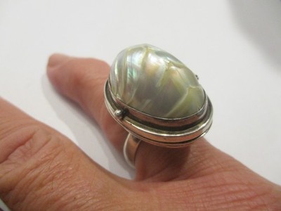 SILVER HUGE GOTHIC BLISTER PEARL POISON RING LOCKET RING SIZE T