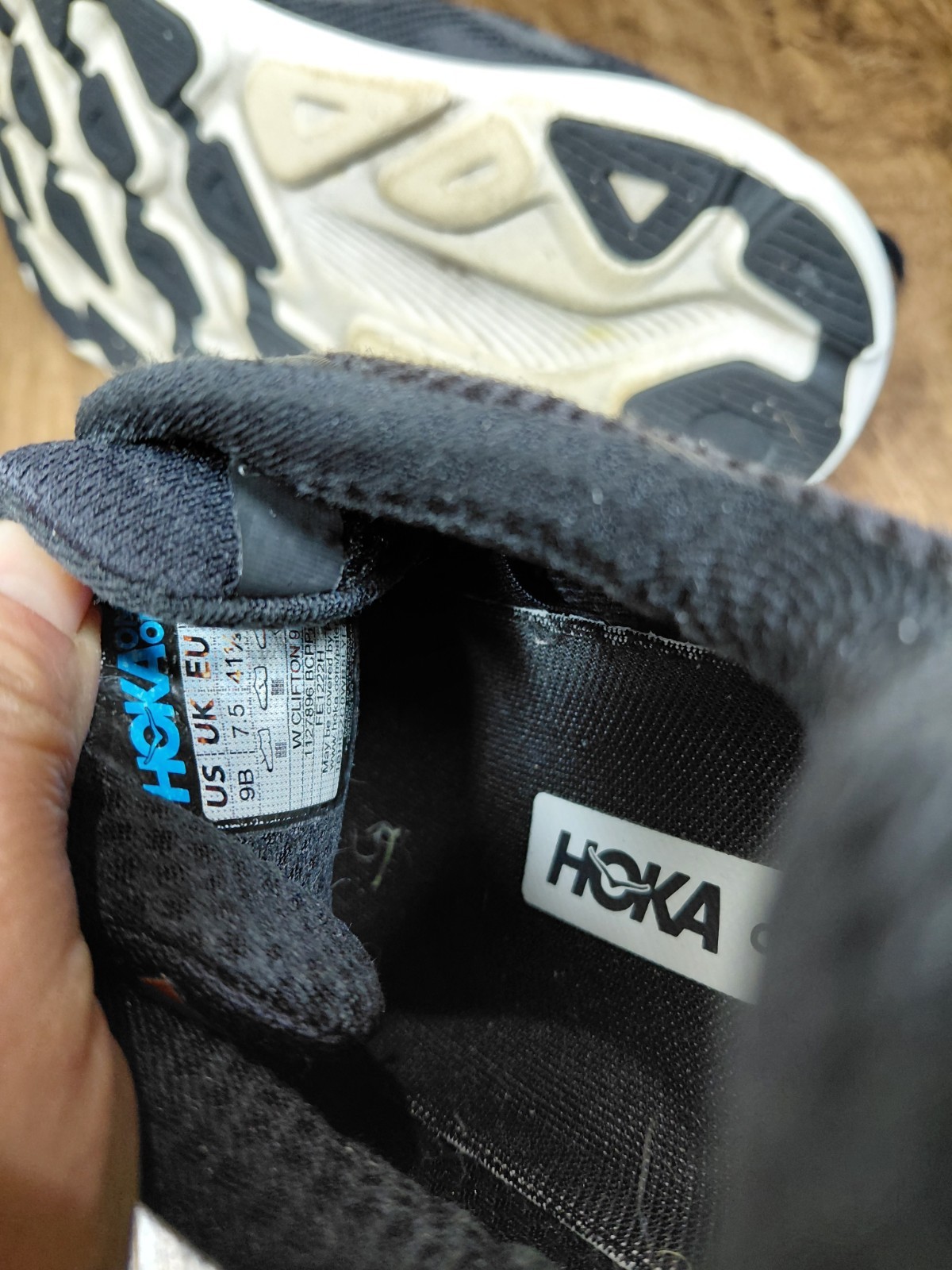 Hoka One One HOKA Clifton 9 Black Rose Gold Women Size 9B  thumbnail 10