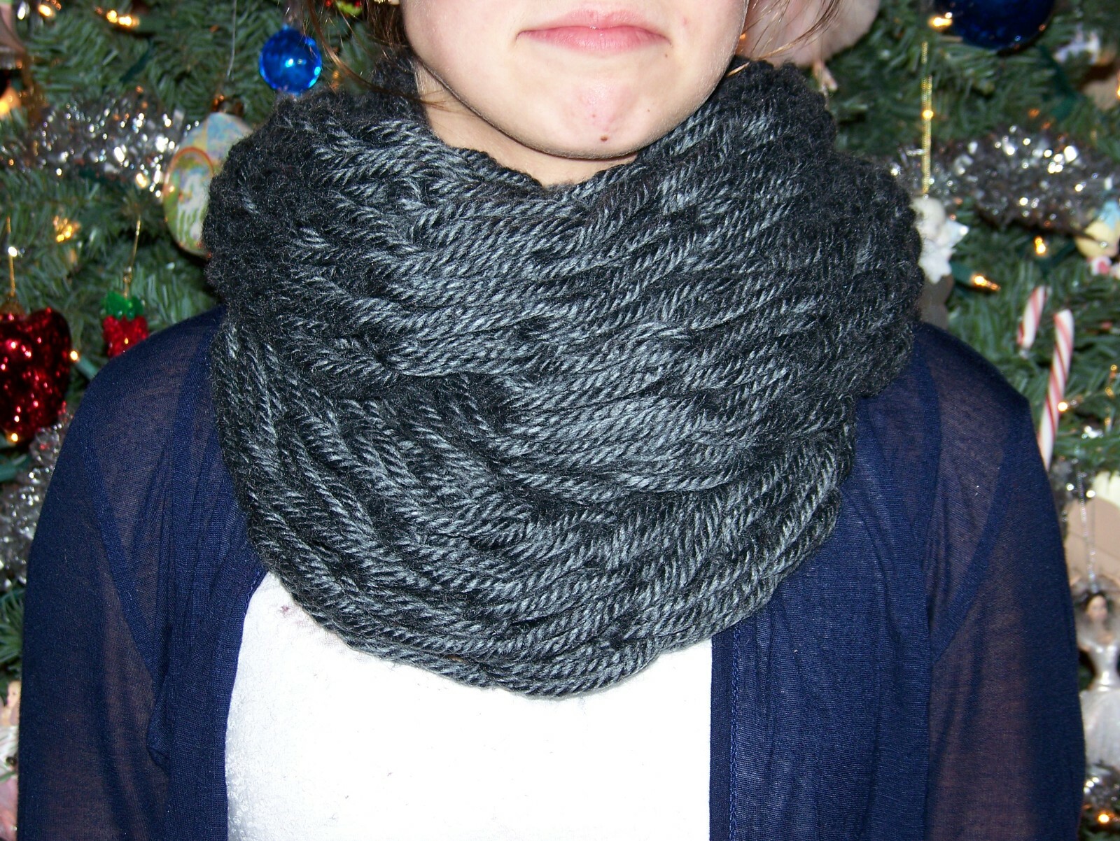Chunky INFINITY SCARF Gray ~ Hand-Knitted Warm & Cozy NEW ~ FrEe ShIp ...