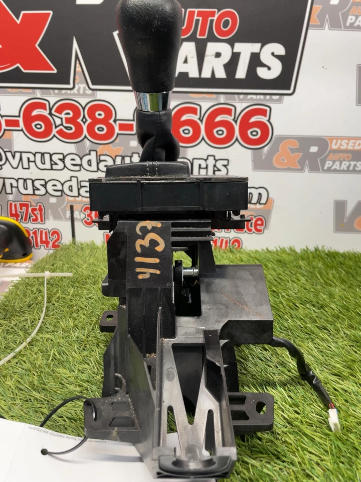 ✅ 2016 TOYOTA COROLLA FLOOR SHIFTER OEM - Image 3 of 4