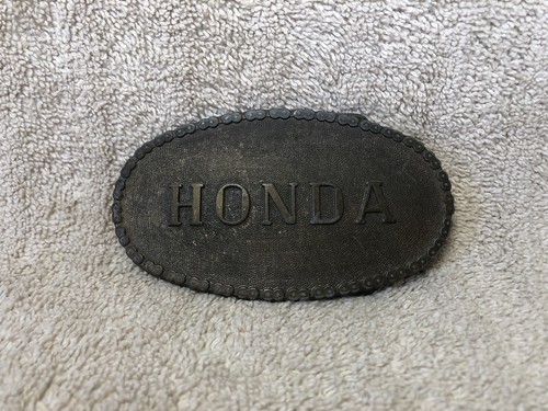 Vtg HONDA Belt Buckle 1970s CAR Badge Automobile early SCARCE - Picture 2 of 5