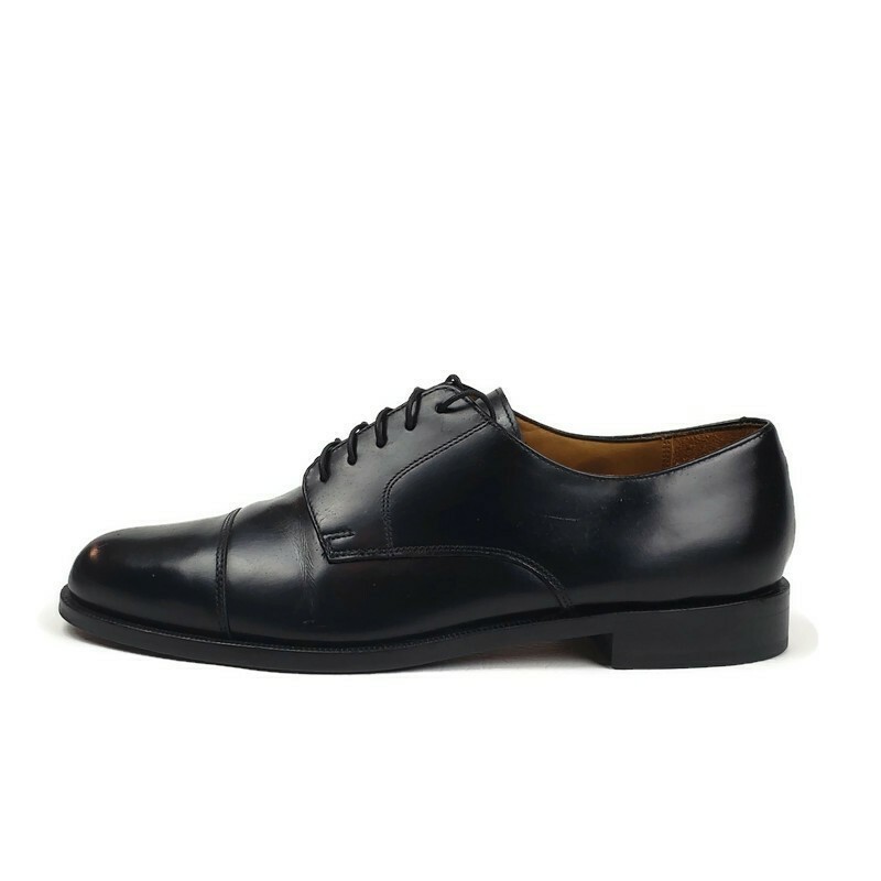 Cole Haan Men display picture 2