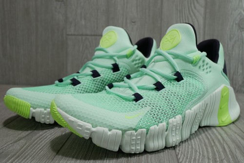 yeezy boost 700 geode on feet