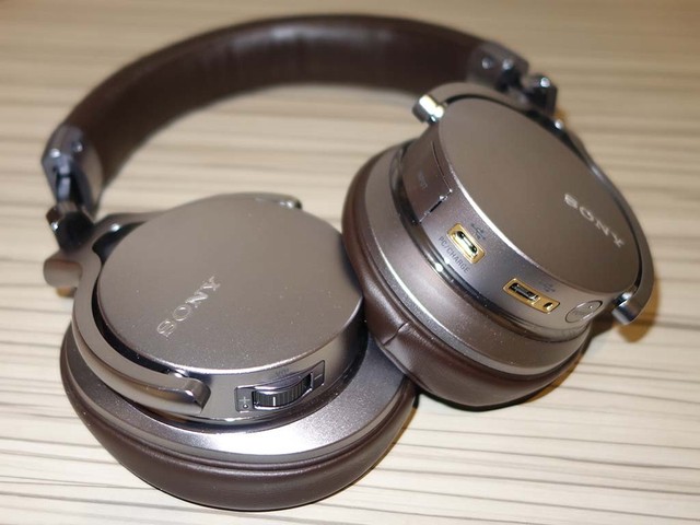 SONY STH50C HI-RES Audio USB Tipo C Connettere Auricolari Cuffie W/Mic  Nuovo EUR 271,23 - PicClick IT