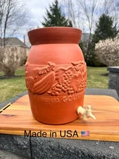 1981 Gourmet Topf  Terracotta clay water dispenser Handcrafted 2 Gallon ~USA
