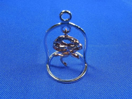 GRANDMA GRABE'S BEAUTIFUL VINTAGE SILVER TONE RHINESTONE ROSE .36 OZ PENDANT