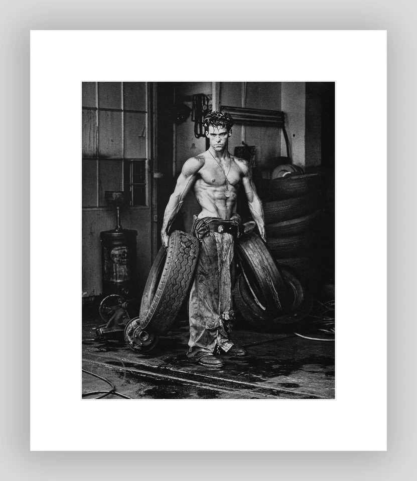 复古 Herb Ritts 印花 Fred Tires Bodyshop 系列凹版艺术 1984 年垫 16x20 — 第 2/2 张图片
