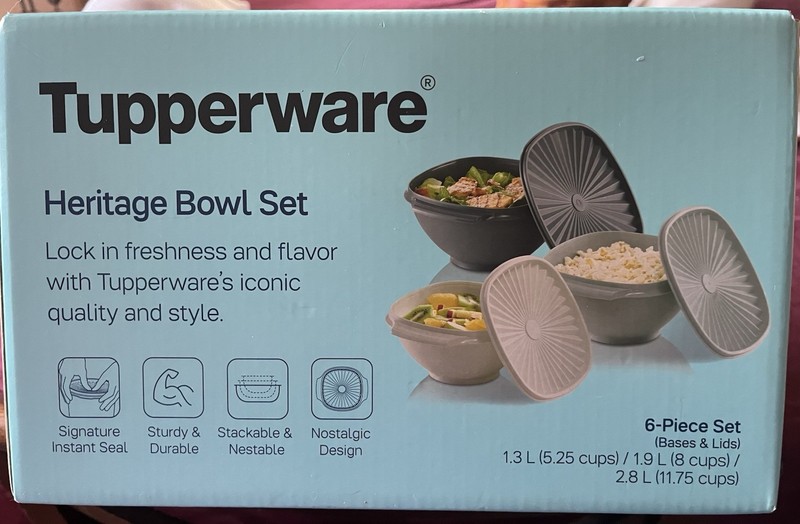 Tupperware Heritage green bowl 6 pc set 3 bowls + 3 lids food storage NEW SEALED
