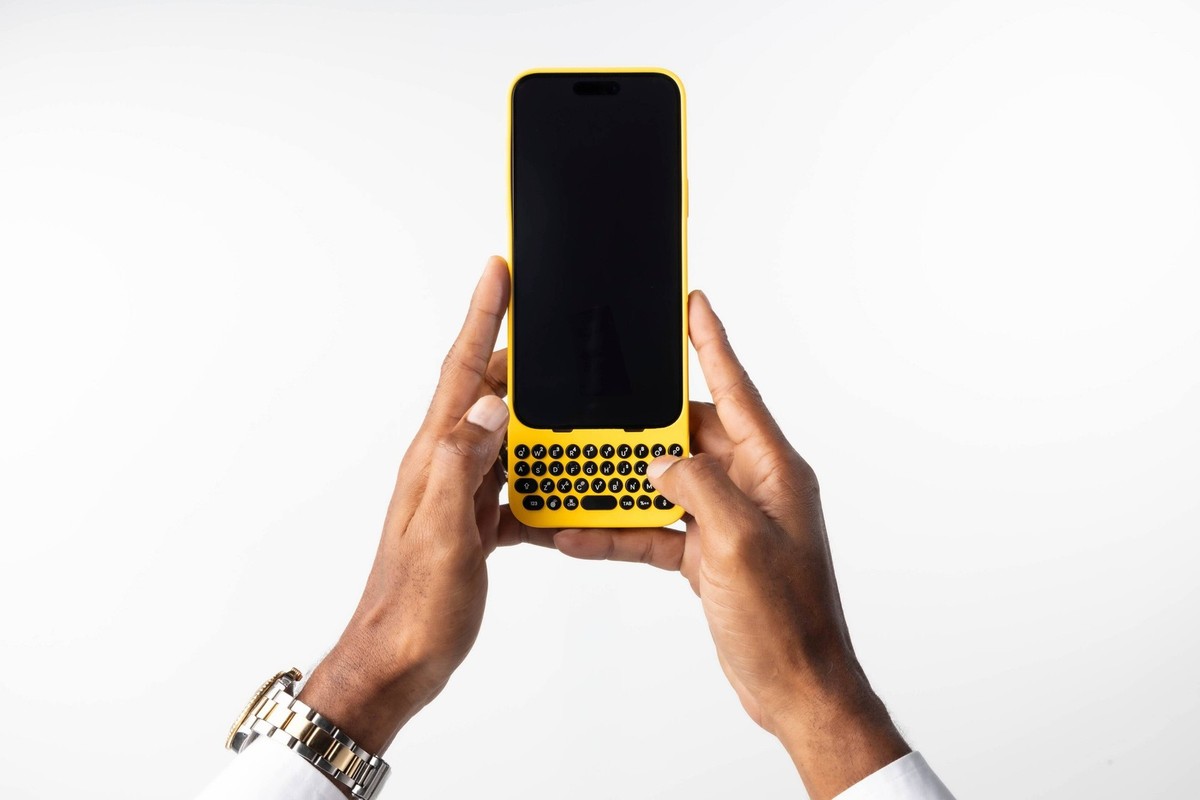 iPhoneアクセサリー Clicks Keyboard iPhone 14 Pro Max Clicks