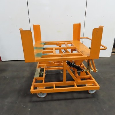 Track Systems 46'' x 48'' Ergonomic Manual Tote Mobile Transport Tilt Unloader