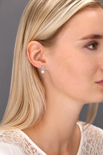 925 Solid Sterling Silver CZ Floral Princess Pearl CZ Stud Earrings Push-back - Picture 3 of 6