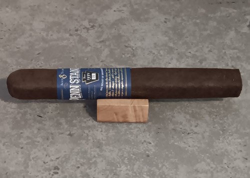 Cigar Rest, CurlyMaple/Wenge, Axel's Cigar Rests "No. 125", 1.5"x 1.5x .75" MINI - Picture 8 of 8