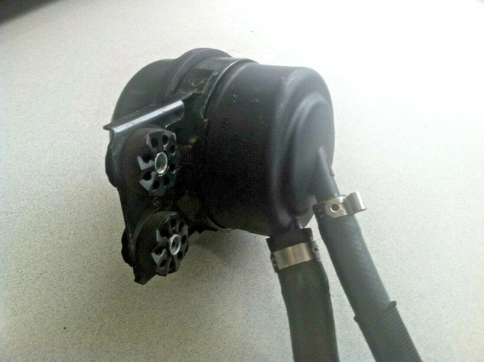 2004-2011 BMW 328i E90 ~ POWER STEERING OIL TANK ~ 32416851218 - Image 4 of 4