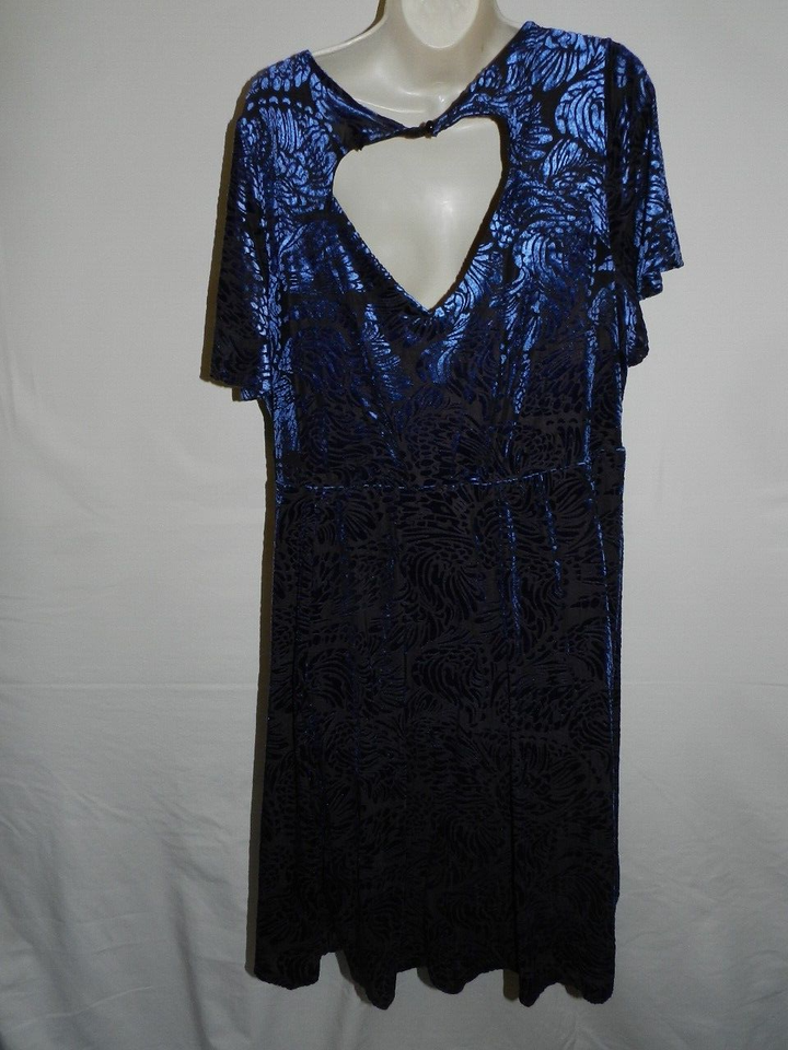 Torrid Blue Velvet Burn Out Cold Dress Size 3 Womens 3X Short Sleeve
