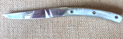 Claude Dozorme Thiers Secret Pocket Knife  Horn Handle Messer award winner 2015