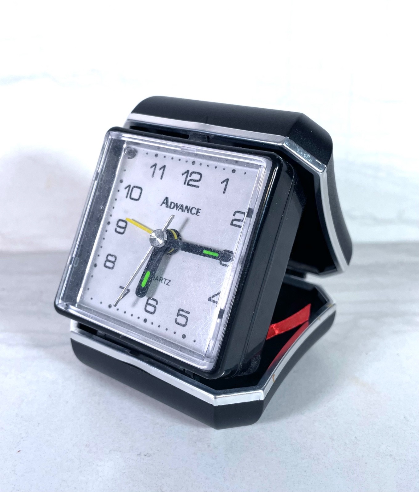 Retro Advance Quartz Technology Analog Travel Clock Black Square Folding Case