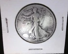 1942 WALKING LIBERTY HALF DOLLAR 90% SILVER  .50¢ UNITED STATES