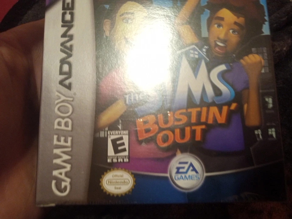 Sims Bustin' Out (Nintendo Game Boy Advance, 2003) - Image 2 of 4