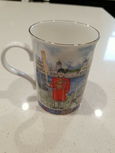 James Sadler Thameside London Heritage Collection Porcelain Mug - Picture 4 of 5