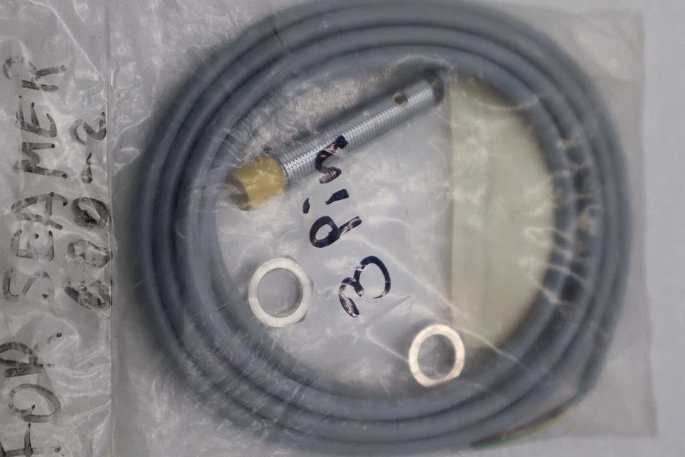 New Turck Ni4-G12-AZ33X Proximity Sensor Switch Module 1304202 STOCK L-199-C - Image 2 of 2