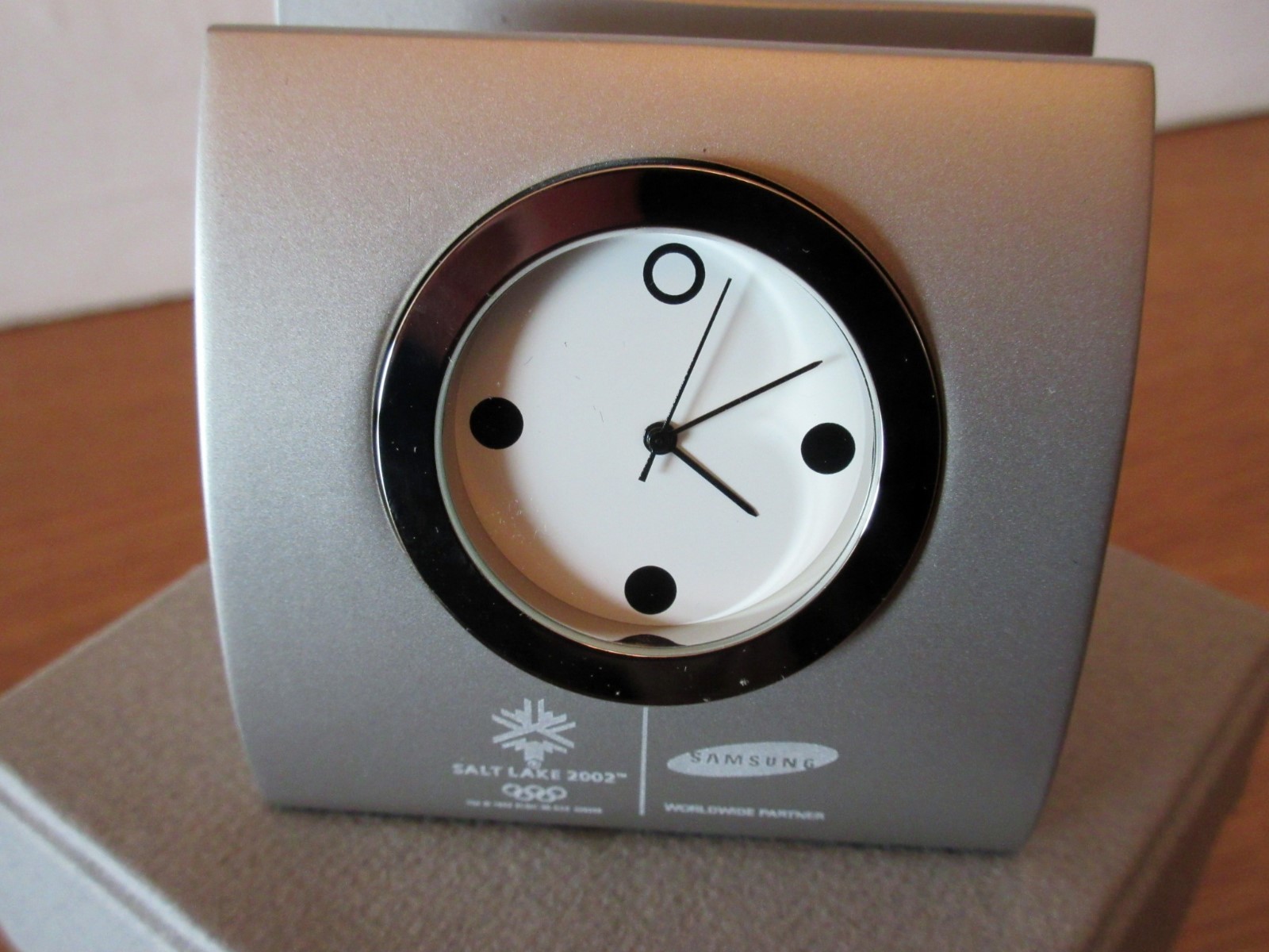 2002 Salt Lake City Olympics souvenir desktop business card holder / clock