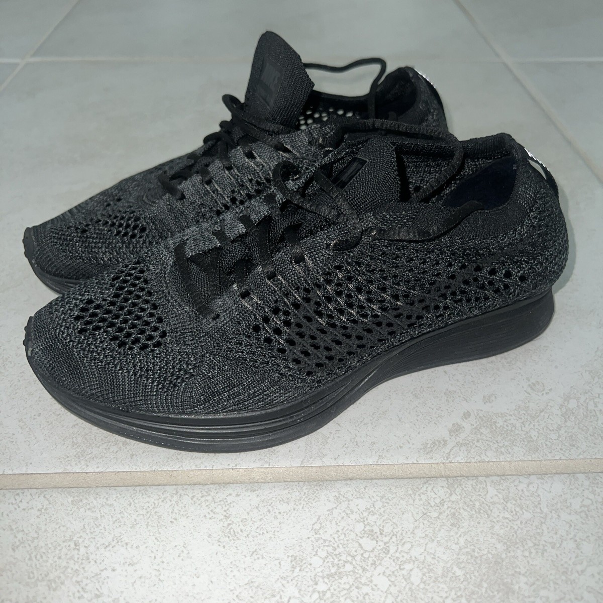 NIKE FLYKNIT RACER SHOES MEN\'S SIZE 10.5 TRIPLE BLACK GRAY GREY 526628-009 Nike Flyknit Racer Unisex Running Shoes Black Blackout  main image 4