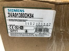 Siemens 3VA91380DK84 Lv 3VA Circuit Breaker Variable Depth Flange Operator 